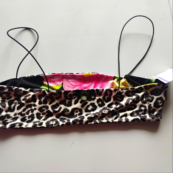 AFRM Penny Reversible Crop Top. Size L - Picture 8 of 15